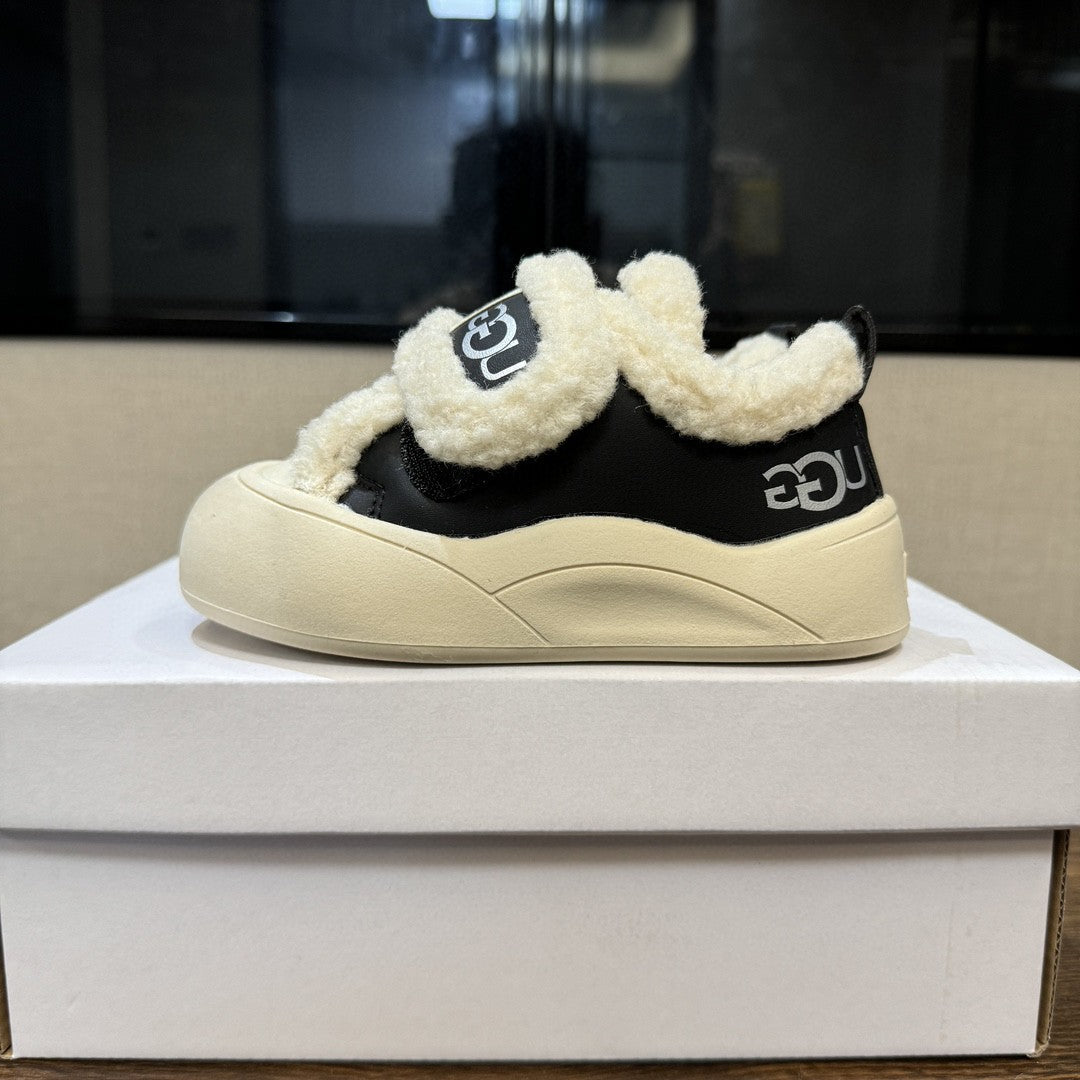 casual shoes " Black"