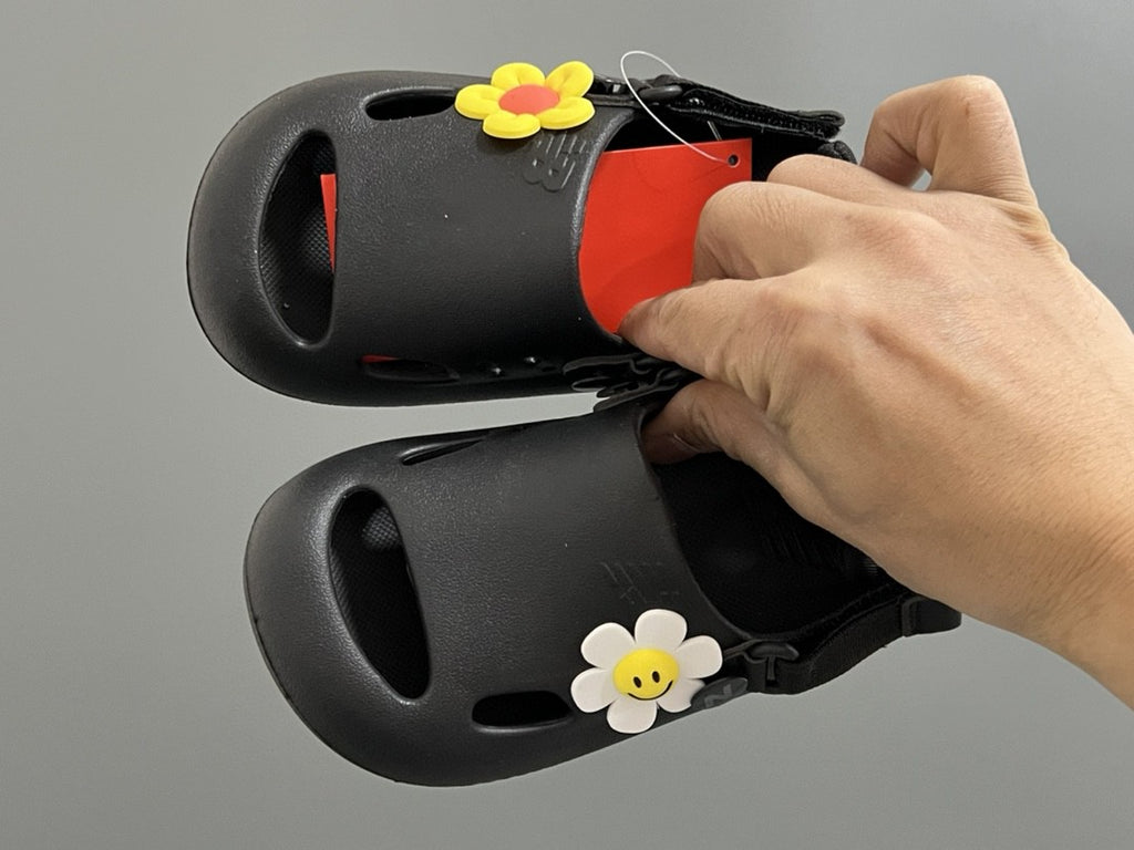 NB hole two-way sandals" several colors- flower"