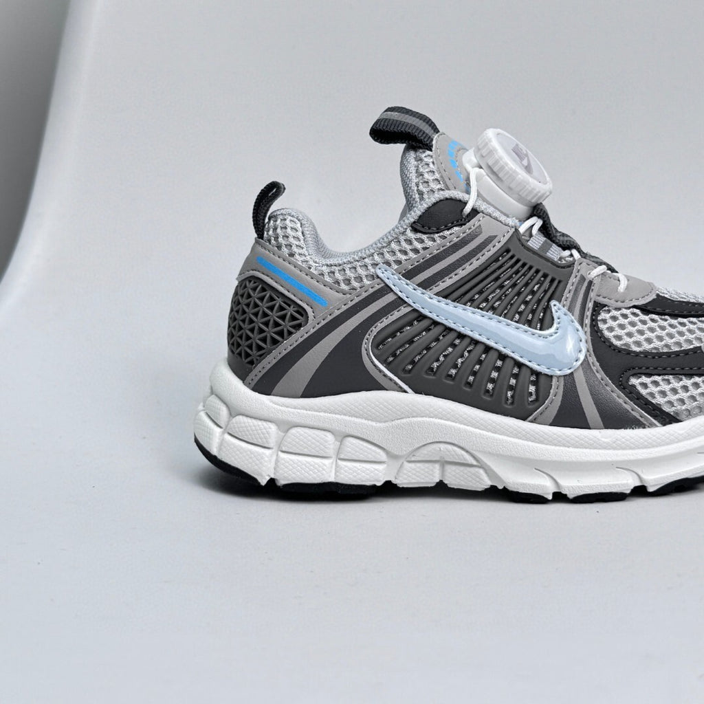 Nike Zoom V5 Retro Sneakers