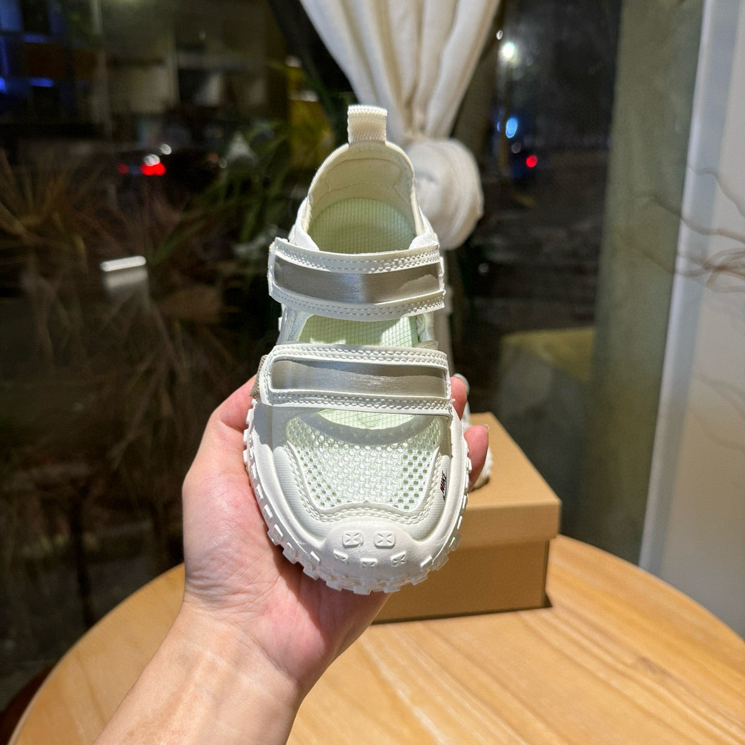 Nike tire bottom Velcro hollow sandals" light cream/ beige"