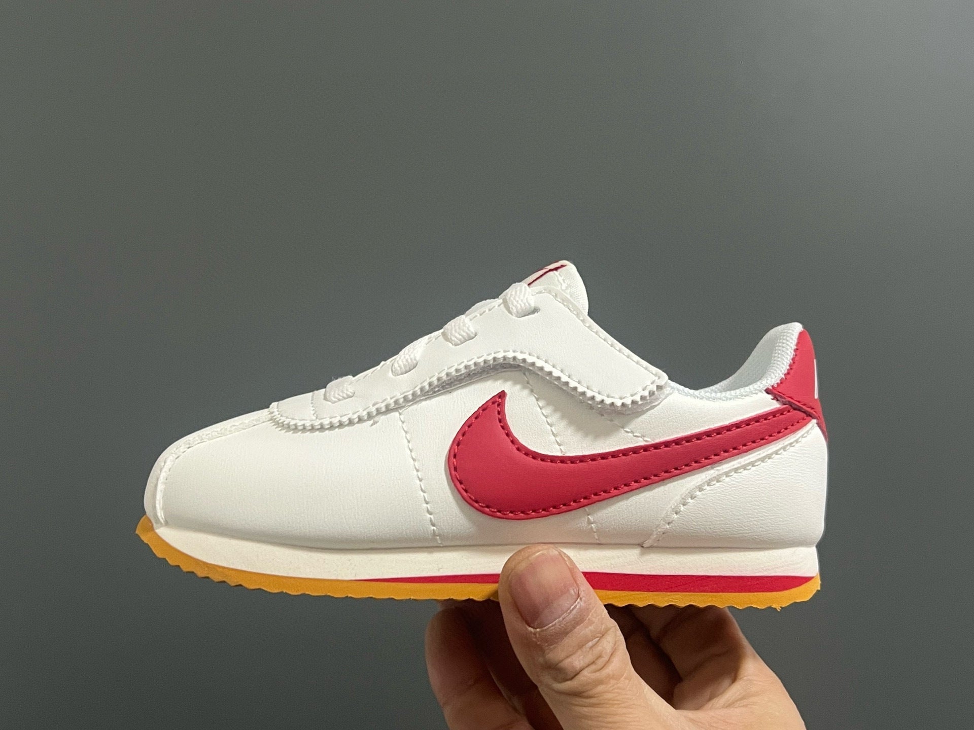 Nike Forrest Gump Classic Velcro Kids Shoes" white, red"