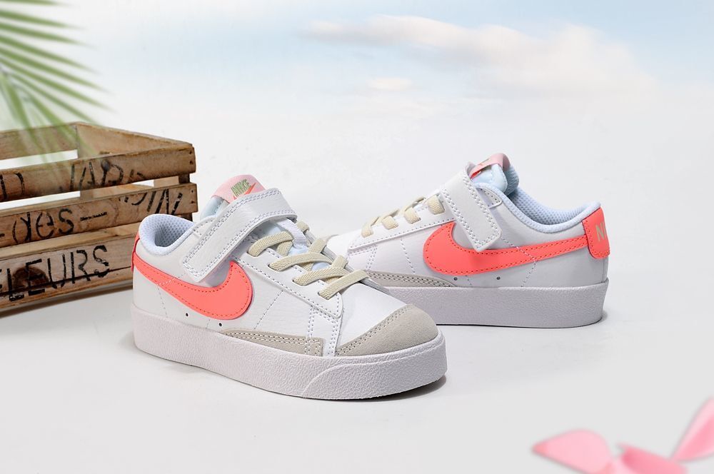 New colorway for the Trail Blazers low-top" white, pink"