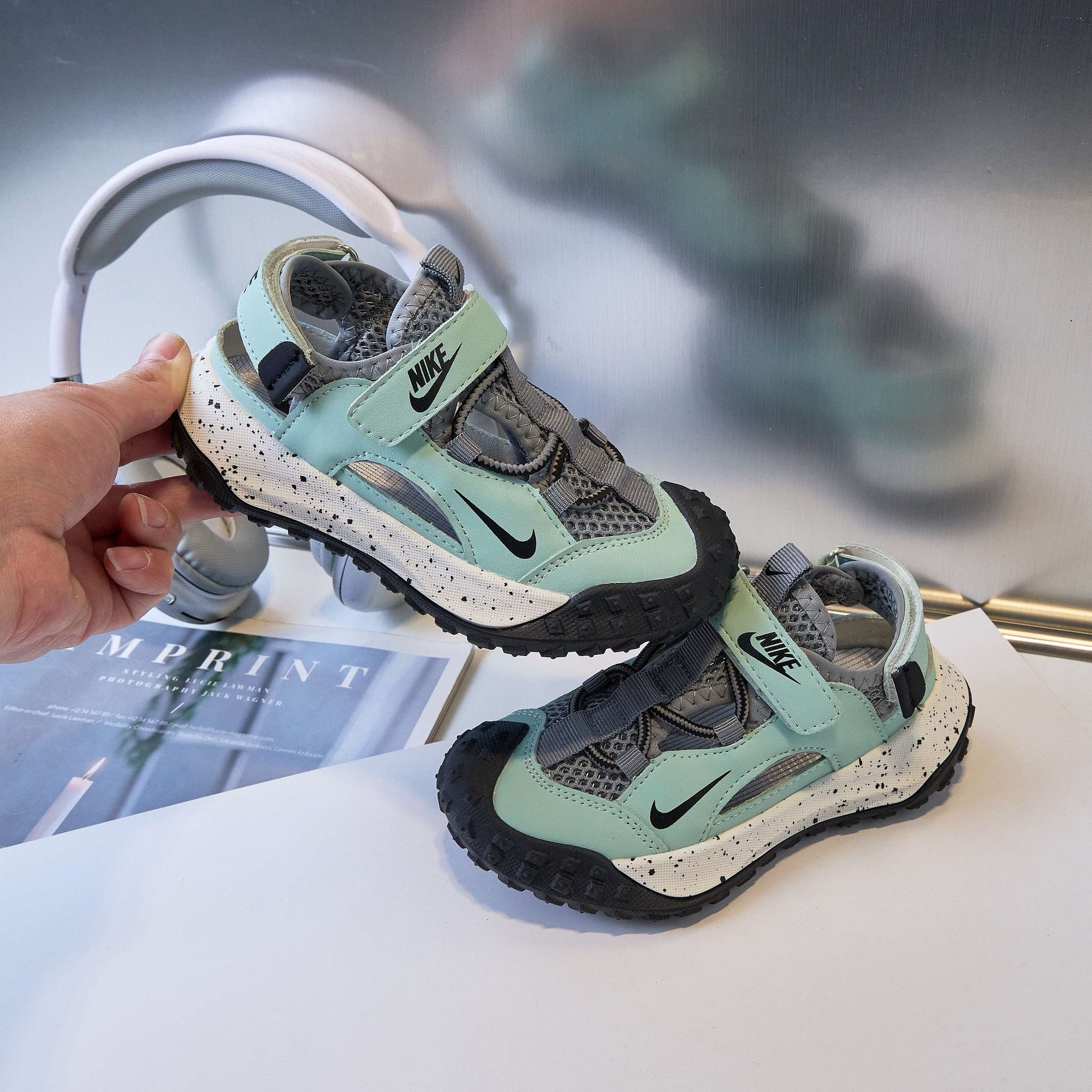 Nike tire bottom Velcro sandals" mint green, gray"{
