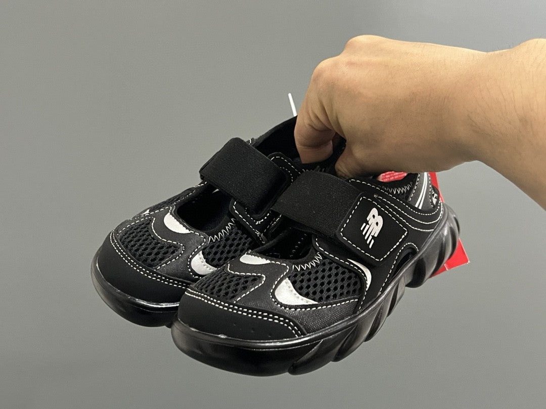 NB new 920 Mary Jane mesh stitching Velcro children's sandals" black"