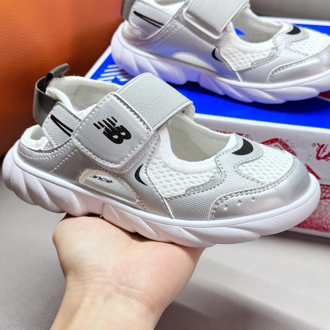 NB920 children's sandals children's beach sandals" white, silver"