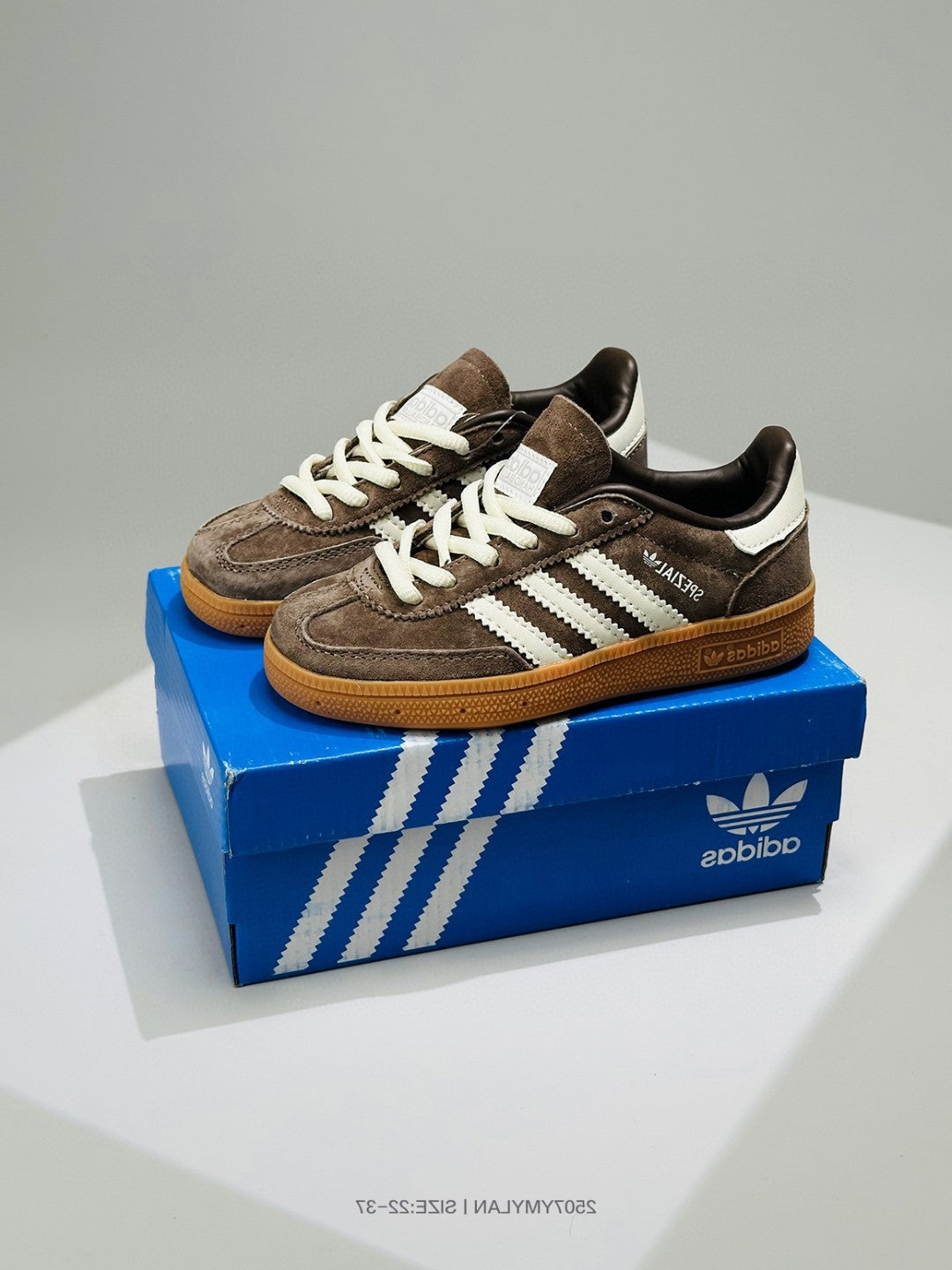 Adidas HANDBALL SPEZIAL Clover College Style Retro" brown"