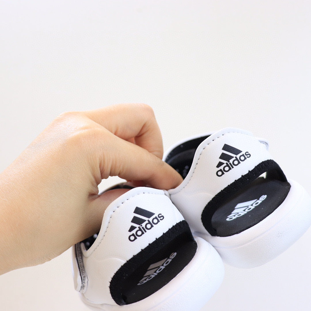Adidas Seahorse III hole shoes" white"