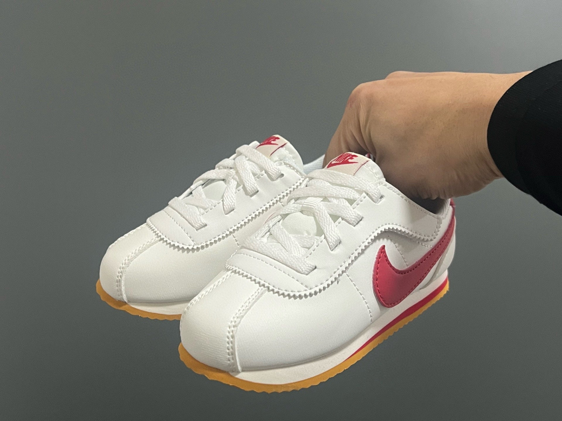 Nike Forrest Gump Classic Velcro Kids Shoes" white, red"