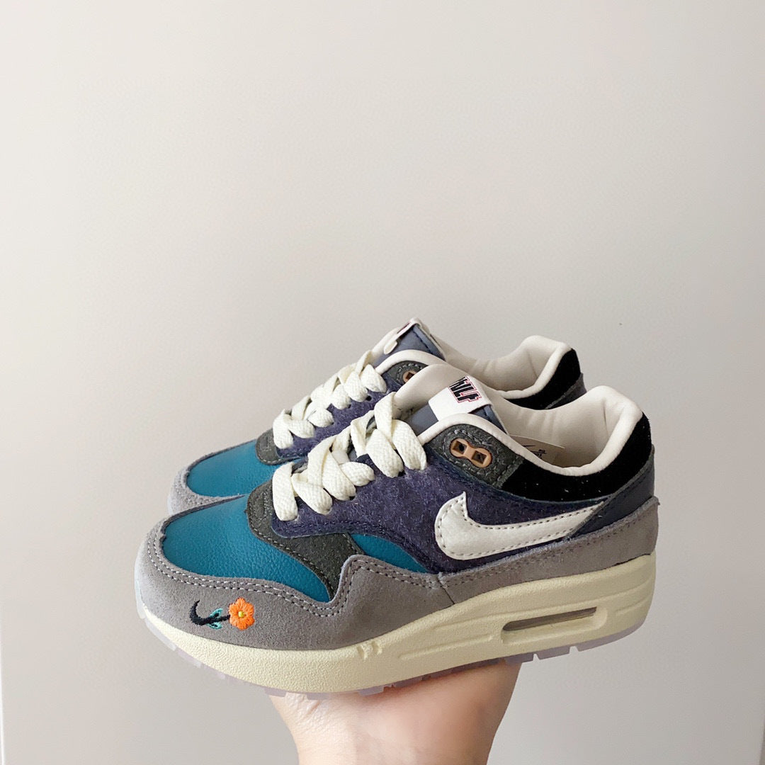 Nike co-branded children's air cushion