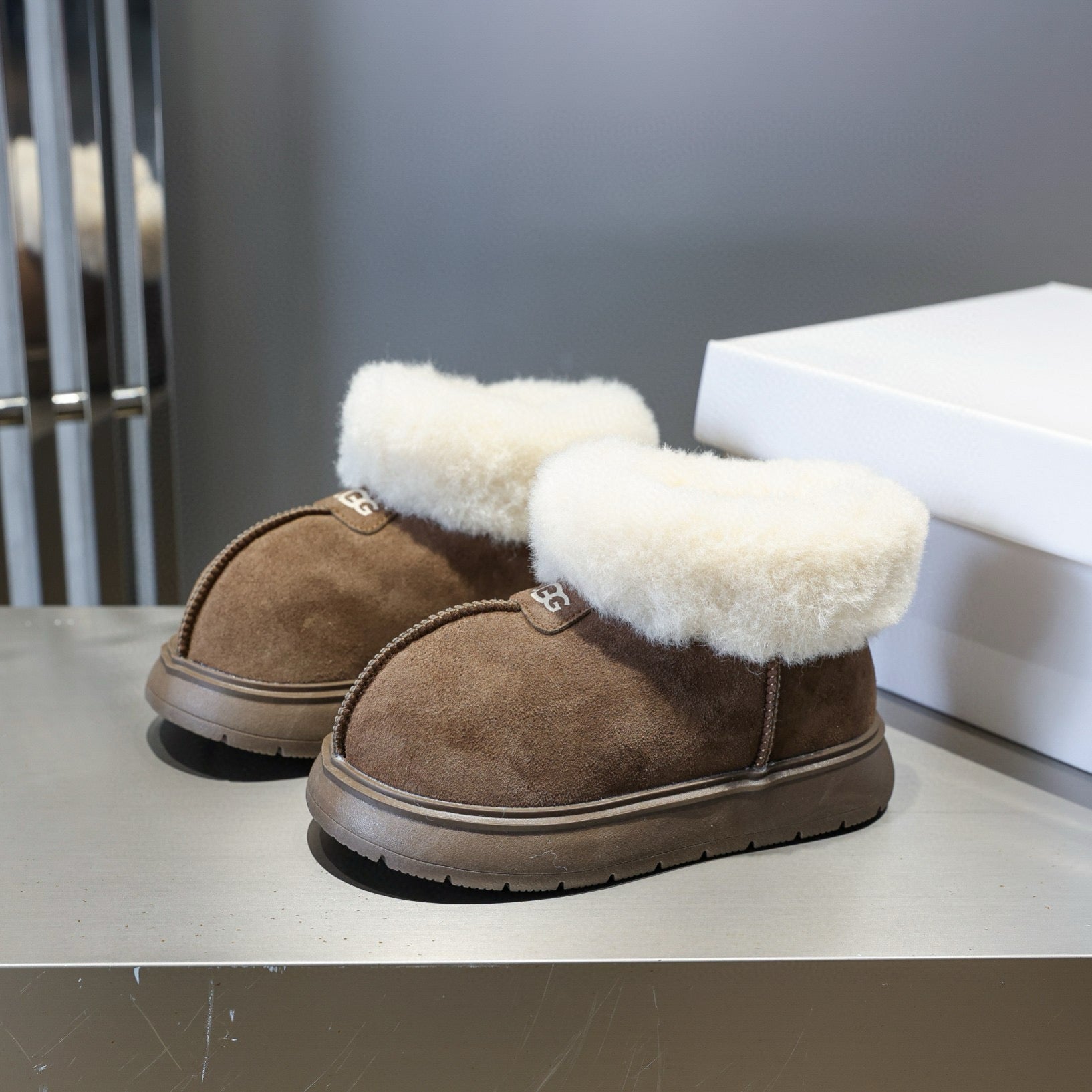 U-GG ugly leather big head snow boots" brown"
