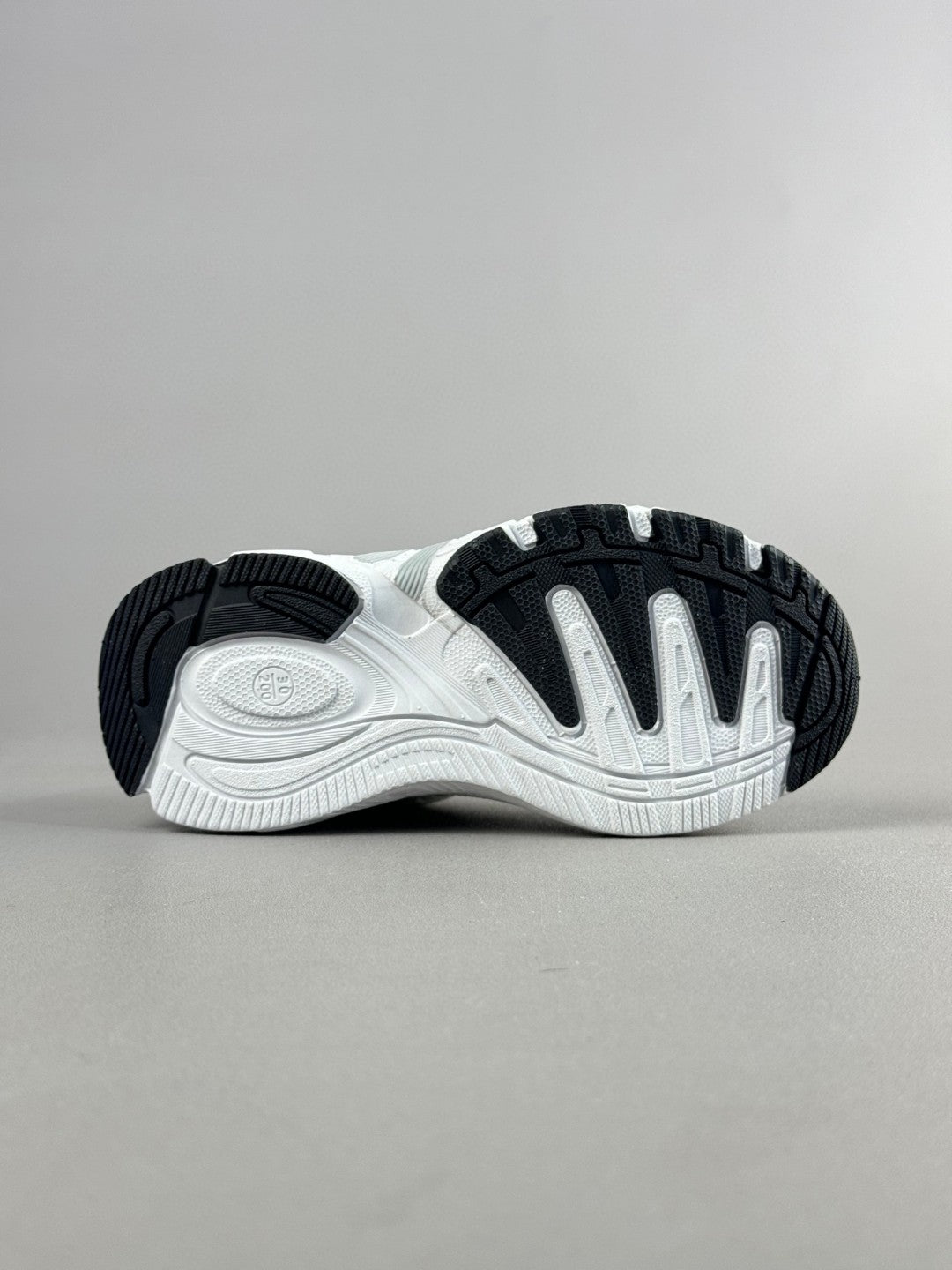 AD response CL retro casual shoes" white, black"