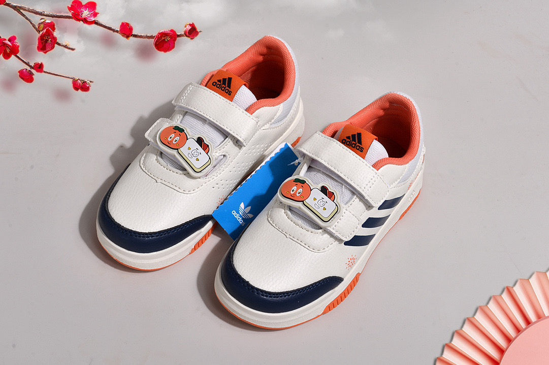 Adidas Velcro Sneakers" cream, navy"