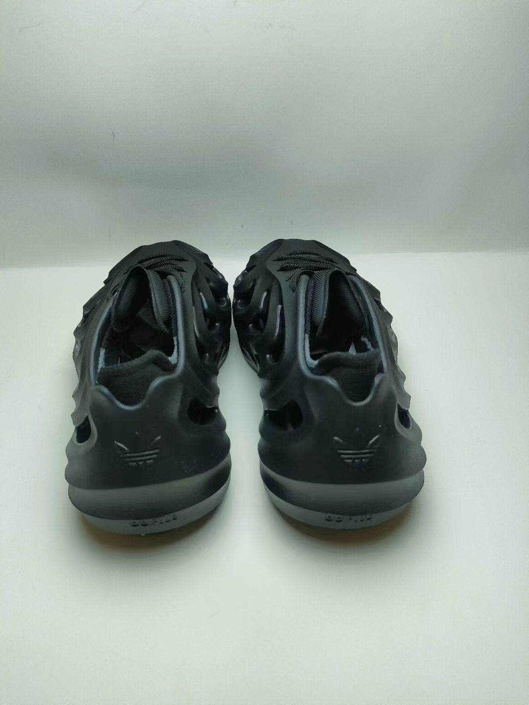 ADIDAS clover adiFOM boys and girls hole shoes " black"