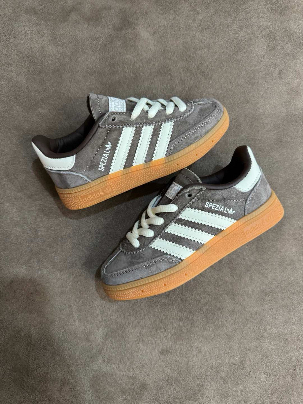 Adidas training 3 generation pig leather children's shoes" gray"