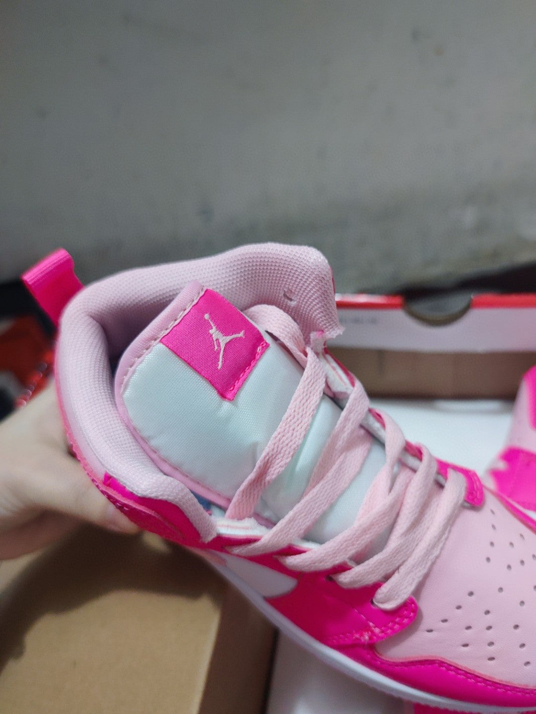 Jordan cartoon doll version children's shoes" pink, white"