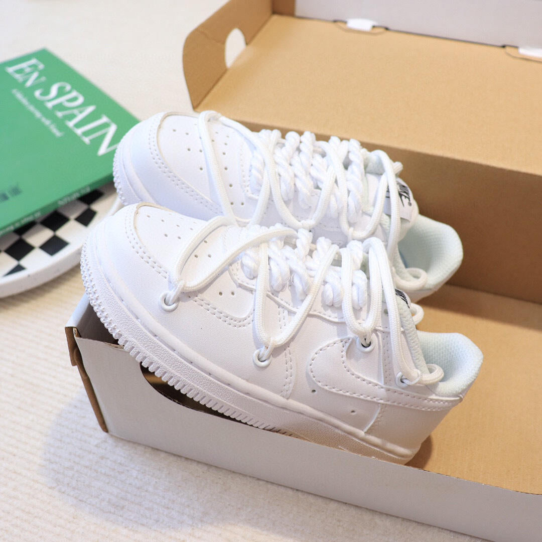 Air Force low-top lace-up sneakers" white"