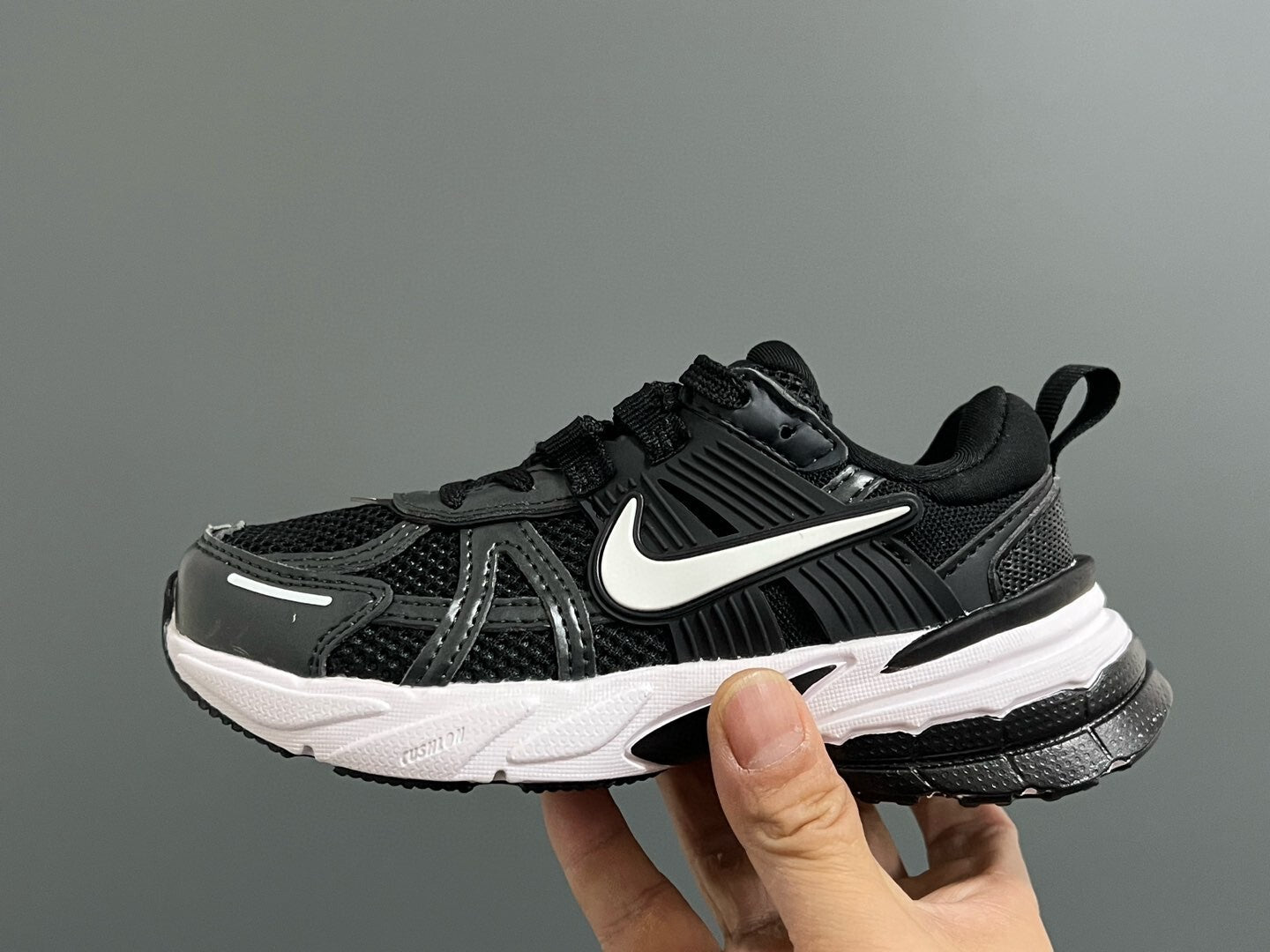 v2k children's shoes" black"