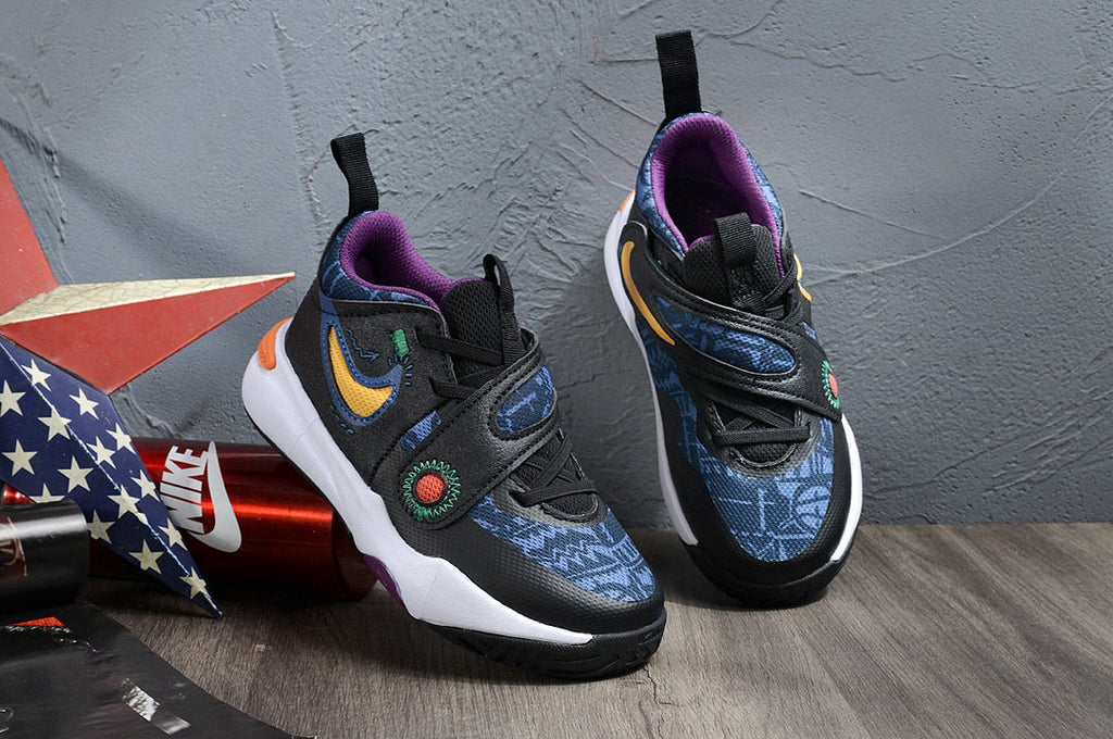 Nike's new UFO slip-on shoes for children" Black"