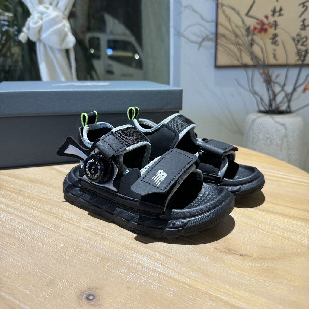 NB lock Velcro sandals" black"