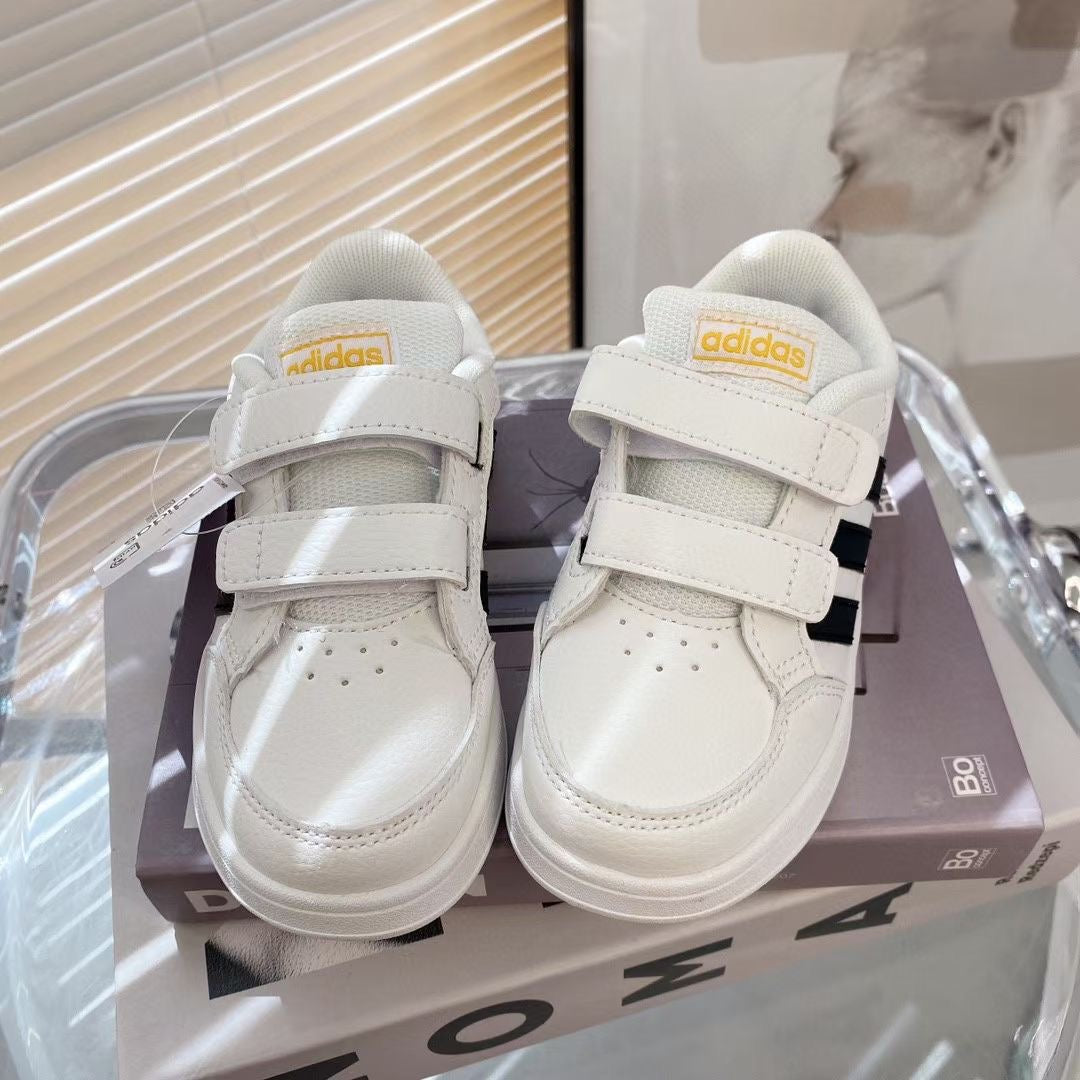 Adidas co-branded Velcro children's shoes" white, black"