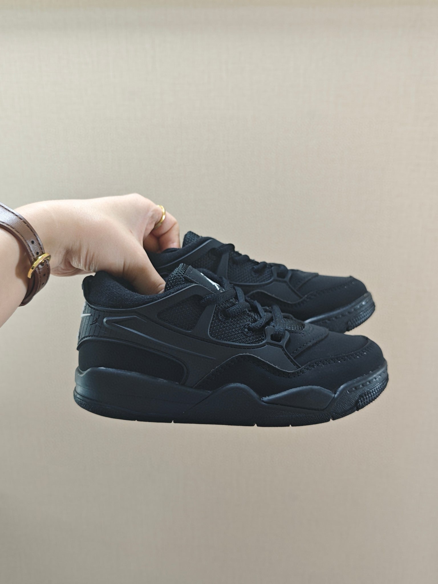 Jordan 4 Retro Sneakers " black"