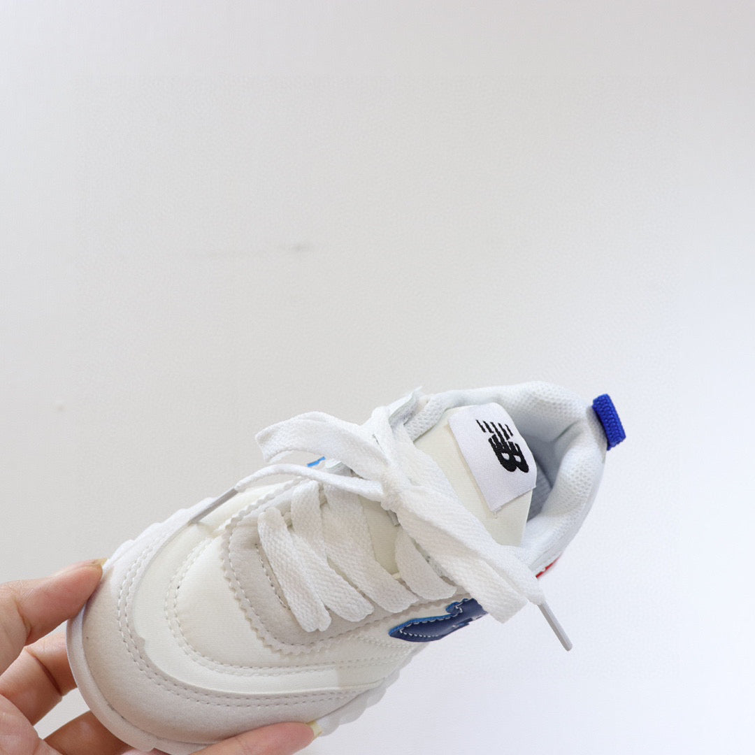 NB overseas version of the shoes" white"