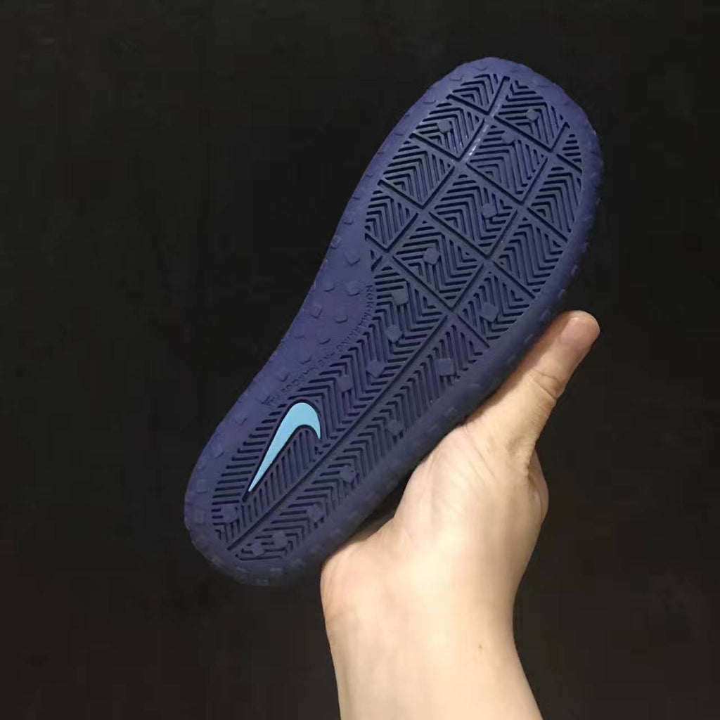 Nike children's closed toe sandals " Navy"