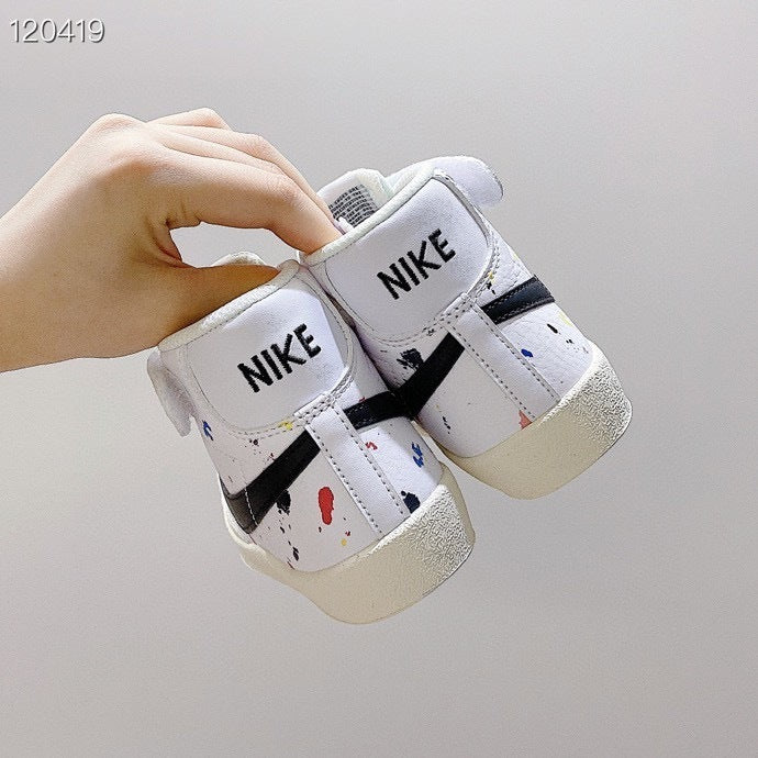 NK Trail Blazers mid-cut " white, black"
