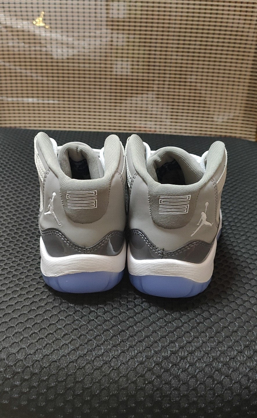 Joe 11 Gray" gray, light brown, blue"