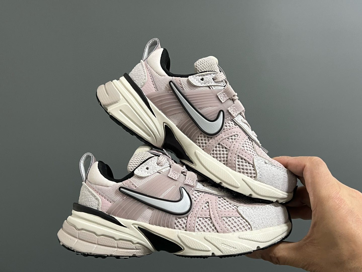 v2k children's shoes
